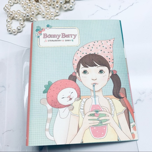 BERRY DIARY JOURNAL WEEKLY / MONTHLY FROM KOREA - Picture 13 of 16